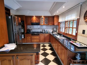 Importante chalet en Barrio Parque Calchaqui