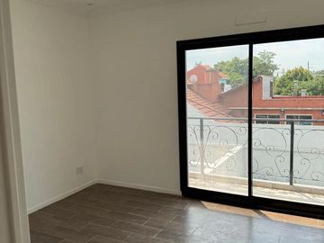 PH en venta - 2 Dormitorios 2 Baños - Cochera - 160Mts2 - Rafael Calzada
