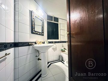 Chalet estilo inglés en venta en Banfield Oeste