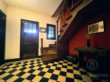 Chalet estilo inglés en venta en Banfield Oeste