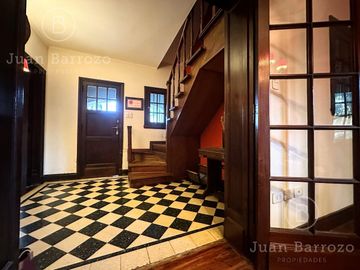 Chalet estilo inglés en venta en Banfield Oeste