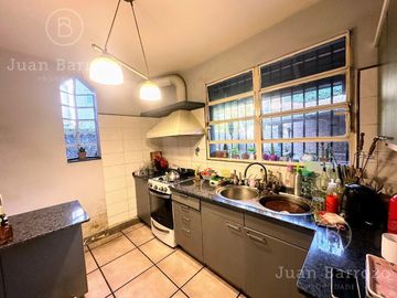 Chalet estilo inglés en venta en Banfield Oeste
