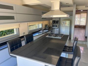 Bo. Belgrano casa en venta - Bariloche
