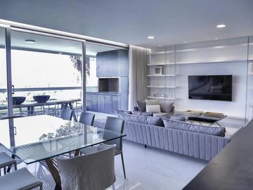 Departamento en venta Avenida Laplace 3 dormitorios 4 baños con cochera balcon y pileta a estrenar