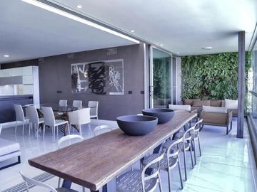 Departamento en venta Avenida Laplace 3 dormitorios 4 baños con cochera balcon y pileta a estrenar