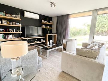 Venta Casa 4 Dormitorios. Funes. Barrio Privado Kentucky