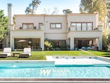 Casa en  Abril Club de campo