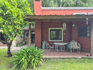 Casa quinta en la Peregrina, cerca de Sierra de los Padres