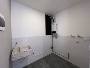 DEPARTAMENTO EXTERIOR CON BALCON EN COL. DEL VALLE NORTE