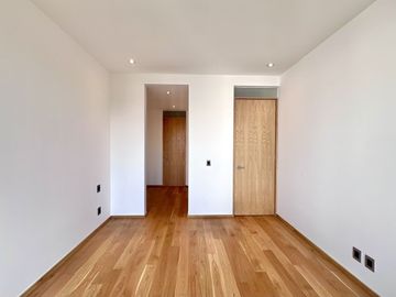 DEPARTAMENTO EXTERIOR CON BALCON EN COL. DEL VALLE NORTE