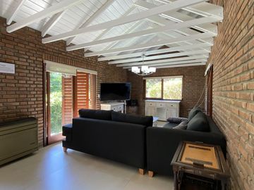 Carilo casa con piscina en venta