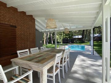 Carilo casa con piscina en venta