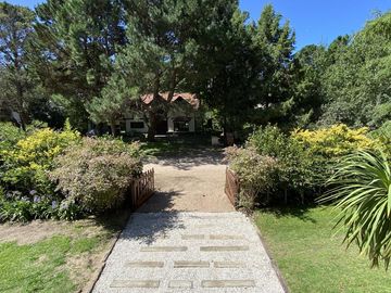 Carilo casa con piscina en venta