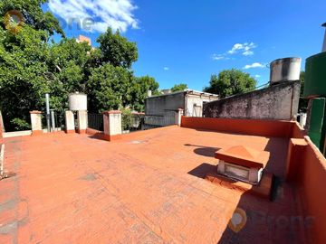 Departamento de Pasillo 1 dormitorio / Patio y Terraza