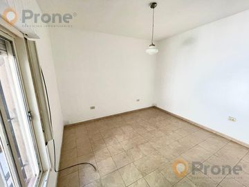 Departamento de Pasillo 1 dormitorio / Patio y Terraza