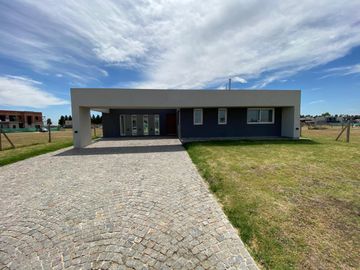 Casa en Barrio San Simón, Canning