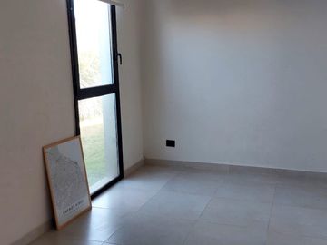 VENTA  CASA 4 DORMITORIOS BARRIO CEIBOS PUERTOS ESCOBAR