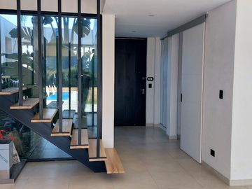 VENTA  CASA 4 DORMITORIOS BARRIO CEIBOS PUERTOS ESCOBAR