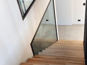 VENTA  CASA 4 DORMITORIOS BARRIO CEIBOS PUERTOS ESCOBAR
