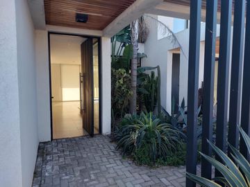 VENTA  CASA 4 DORMITORIOS BARRIO CEIBOS PUERTOS ESCOBAR