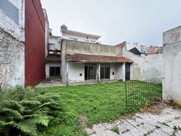 Casa en ph venta - 3 Dormitorios 1 Baño - 193Mts2 - Martínez, San Isidro
