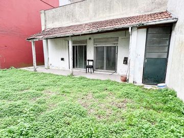 Casa en ph venta - 3 Dormitorios 1 Baño - 193Mts2 - Martínez, San Isidro