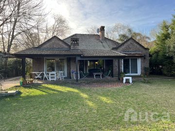 ALQ VERANO y VENTA | APTO CREDITO | CASA c/Jardin y Pileta | Barrio La Celina
