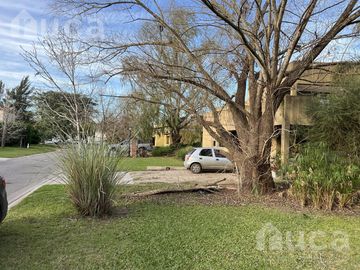 ALQ VERANO y VENTA | APTO CREDITO | CASA c/Jardin y Pileta | Barrio La Celina