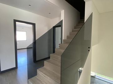 Casa en venta - Barrio Saint Thomas Oeste, Canning