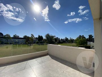 Casa en venta - Barrio Saint Thomas Oeste, Canning