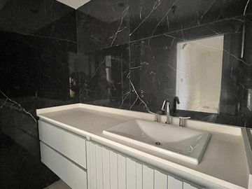 Casa en venta - Barrio Saint Thomas Oeste, Canning