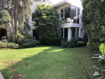 Casa en venta en cerrada.
