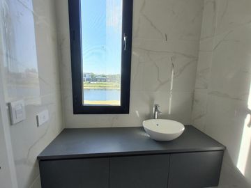 Casa en Venta - San Matías, al Agua