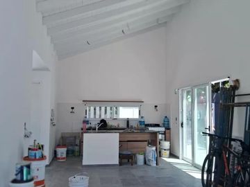 Casa en venta - 2 Dormitorios 2 Baños - Cochera - 120Mts2 - City Bell