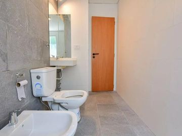 Casa en venta - 2 Dormitorios 2 Baños - Cochera - 120Mts2 - City Bell