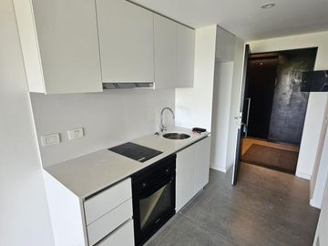 DEPARTAMENTO en VENTA Y ALQUILER en DOMUS PARQUE con VIST AL PARQUE Y AL RIO.
