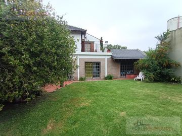 Casa en  Villa Elisa