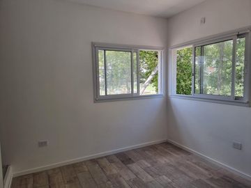 PH en venta - 2 Dormitorios 1 Baño - Cochera - 80Mts2 - Castelar, Morón