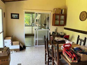 Casa en venta - 3 Dormitorios 2 Baños - 600Mts2 - Burzaco