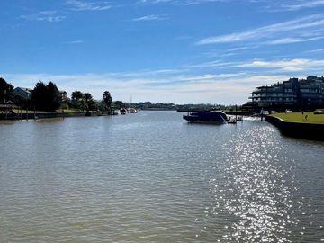 Venta Departamento en la ISLA DEL CANAL, NORDELTA frente al río