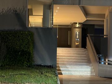 Venta Departamento en la ISLA DEL CANAL, NORDELTA frente al río