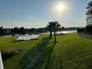 Venta Departamento en la ISLA DEL CANAL, NORDELTA frente al río
