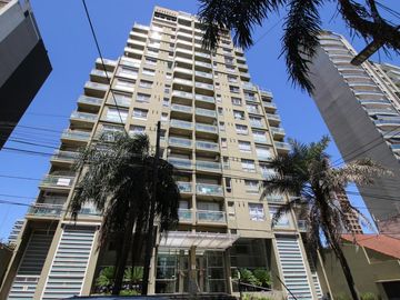 Departamento en venta - 2 Dormitorios 2 Baños - Cochera - 75Mts2 - Lomas de Zamora