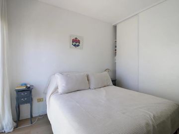Departamento en venta - 2 Dormitorios 2 Baños - Cochera - 75Mts2 - Lomas de Zamora