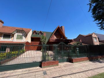 Casa - Temperley Oeste
