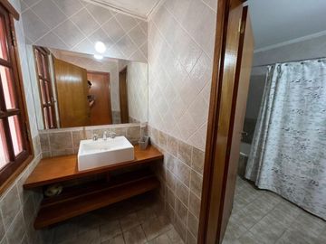 Casa - Temperley Oeste
