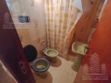 Casa en venta de 3 dormitorios c/ cochera en Costa Azul