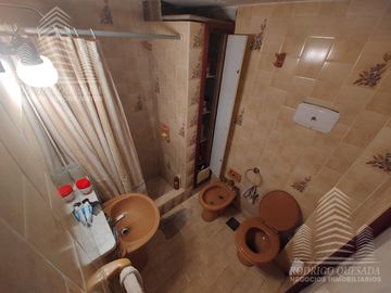 Casa en venta de 3 dormitorios c/ cochera en Costa Azul