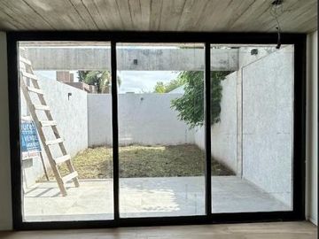 Duplex moderno 4 ambientes a la venta - Ituzaingó Norte