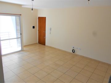 Departamento en  Venta un dormitorio con balcón y terraza exclusiva en Barrio Echesortu